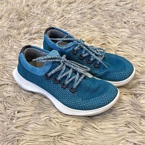 Allbirds sneakers size 10.5